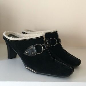 Aerosoles Black Suede Mule - Size 7B